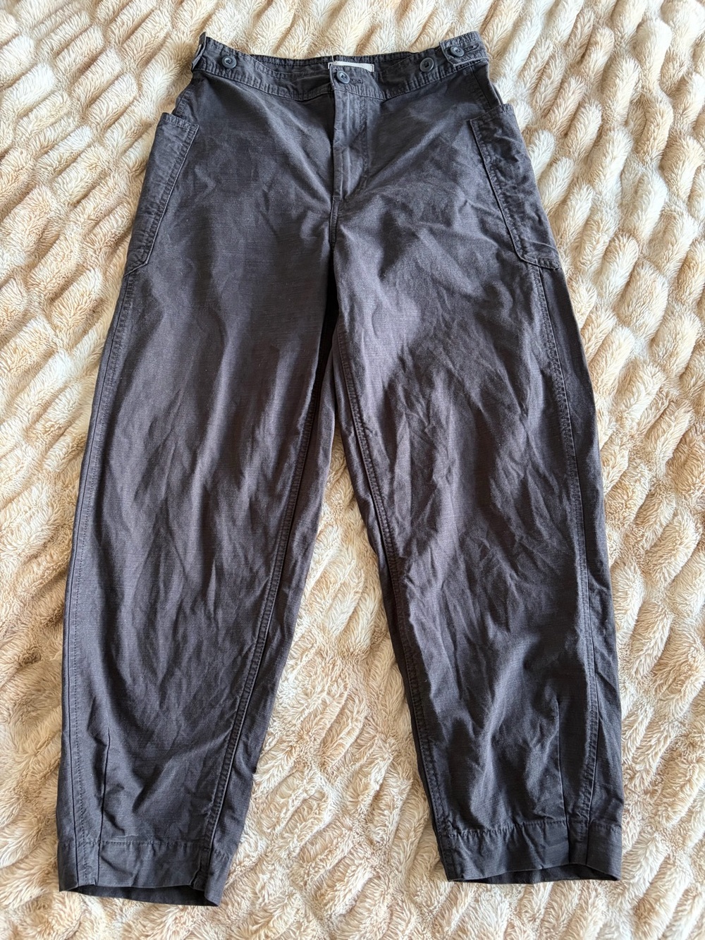 Everlane Barrel Fatigue Pants - Picture 3 of 9